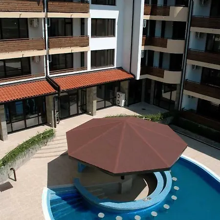 Viyana Apartmán Ravda