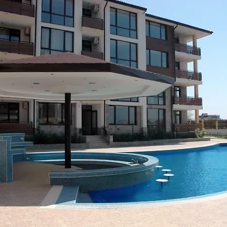 Viyana Apartmán Ravda